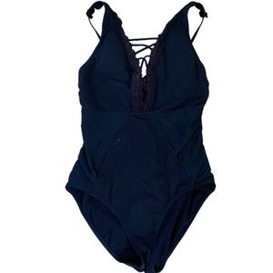 SEEKERS Australia Black Crisscross Lace Up Plunge Neckline Swimsuit Size 8